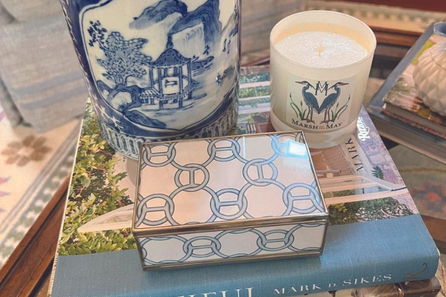 Transform your space into a warm, welcoming haven that’s both refreshing and comforting